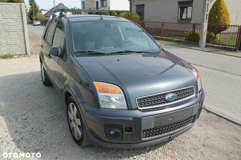 Ford Fusion - 3