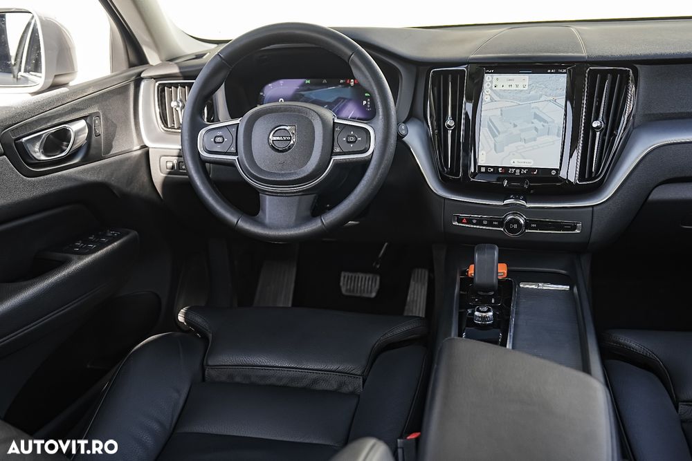 Volvo XC 60 Recharge T6 Twin Engine eAWD Inscription Expression - 13