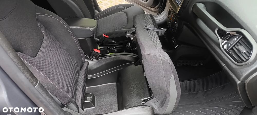 Jeep Renegade 1.0 T-GDI Night Eagle - 19