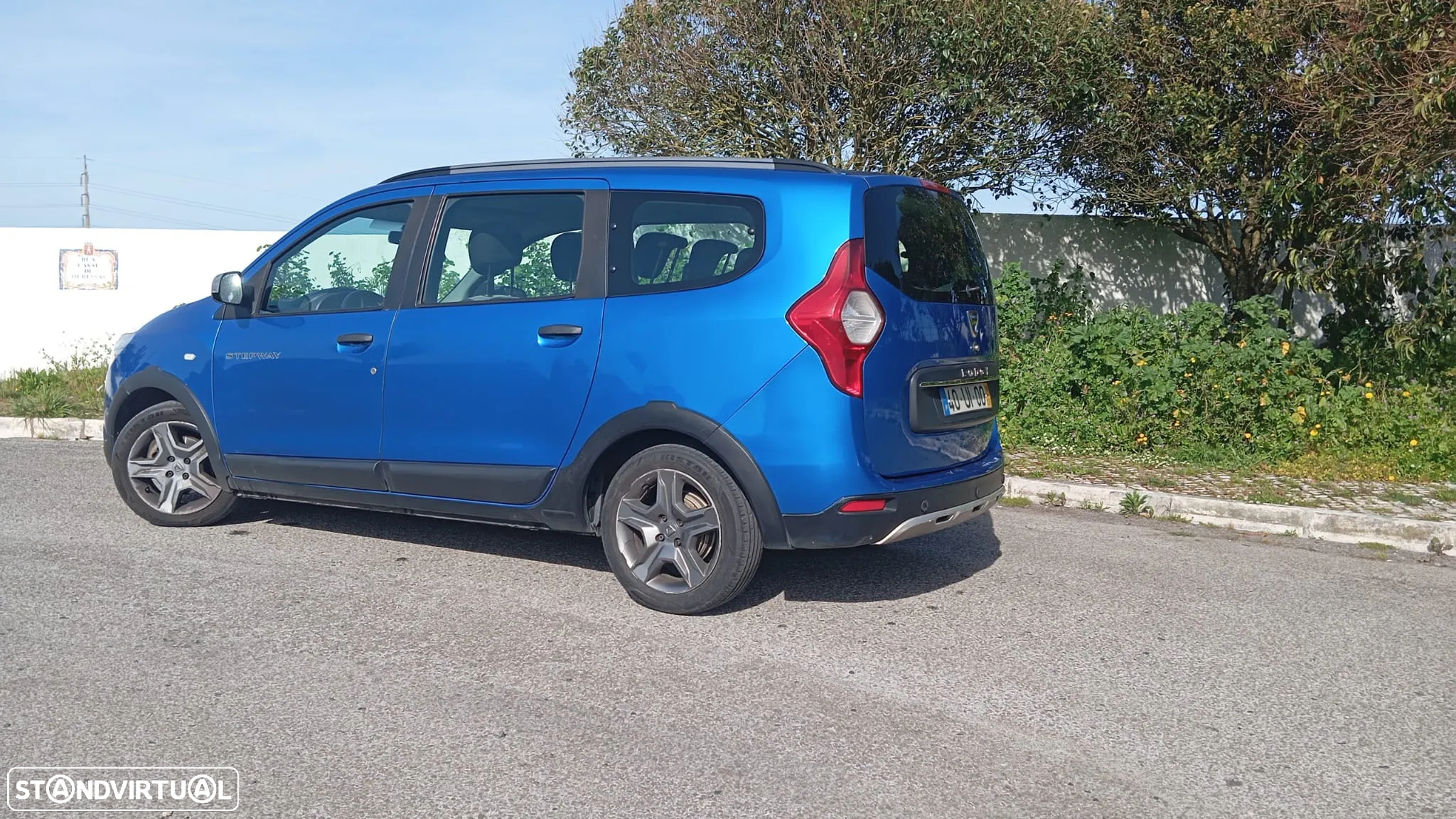 Dacia Lodgy 1.5 dCi Stepway 7L - 2