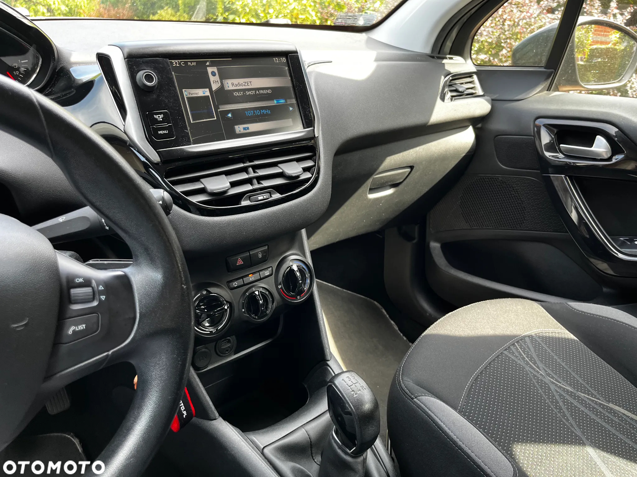 Peugeot 208 1.2 PureTech Allure - 20