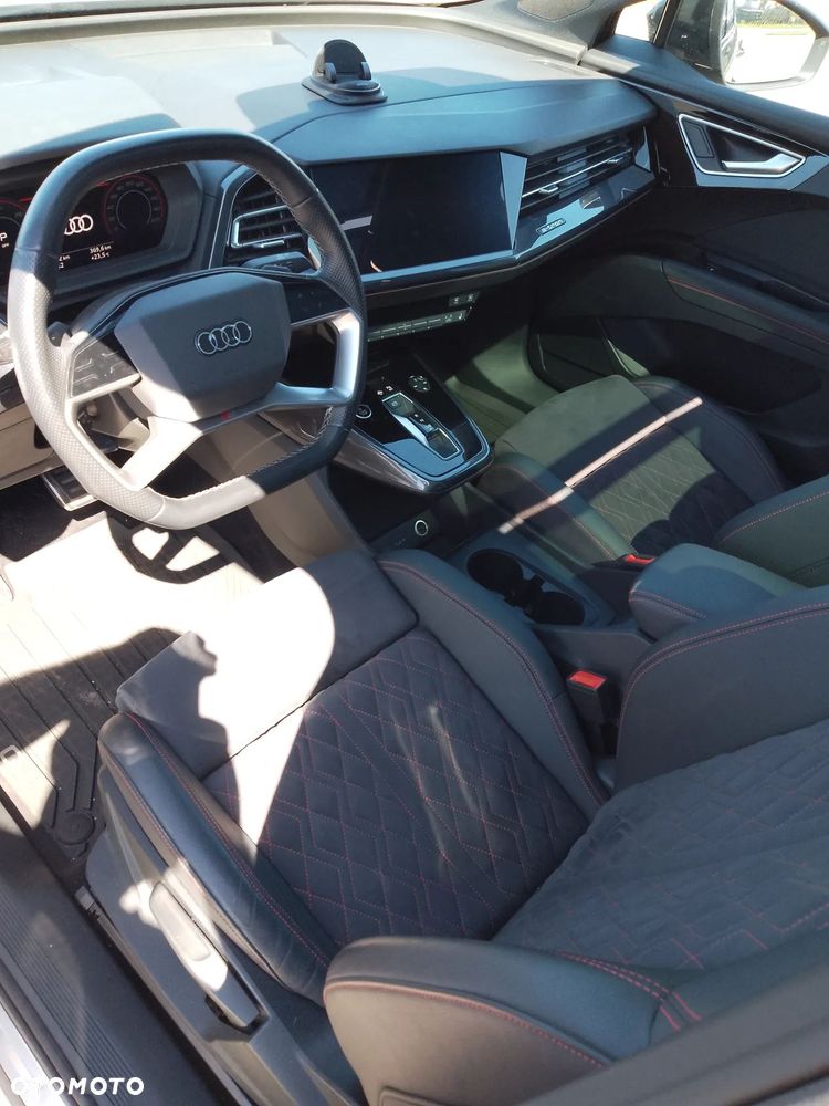 Audi Q4 e-tron 35 52kWh S Line - 13