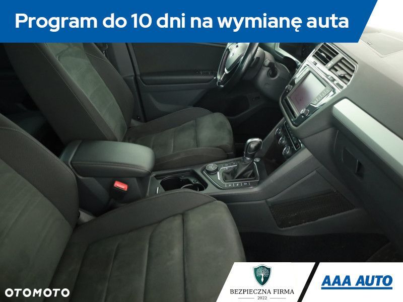 Volkswagen Tiguan - 9