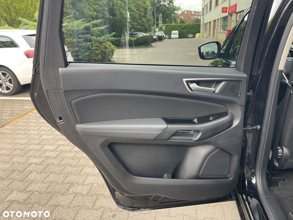 Ford S-Max - 21
