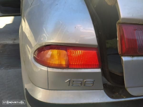Farolim Tras Esquerdo Painel Stop Alfa Romeo 156 Sportwagon (932_) - 1