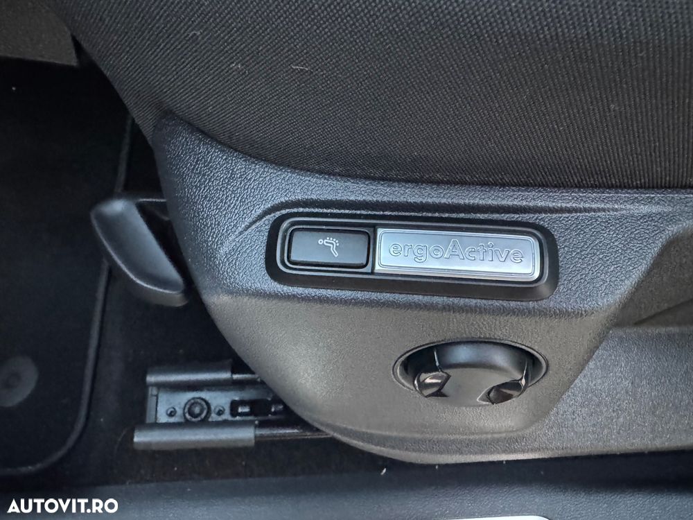 Volkswagen Tiguan 2.0 TDI SCR 4MOTION DSG Elegance - 18