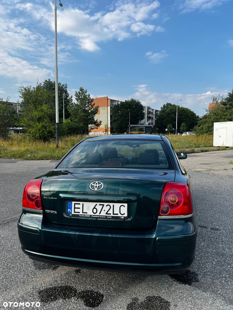 Toyota Avensis 2.0 D-4D Sol - 4
