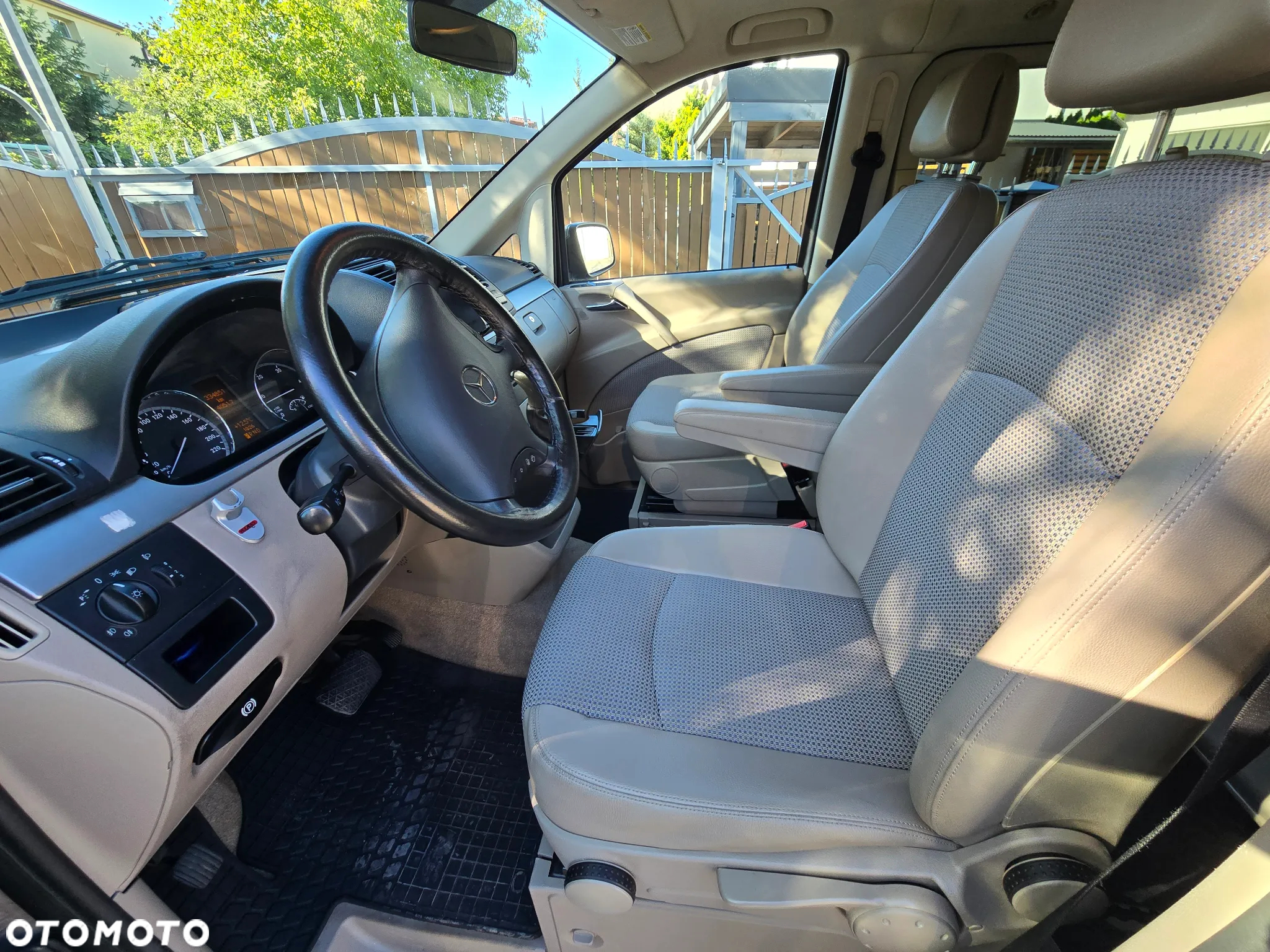 Mercedes-Benz Viano - 5