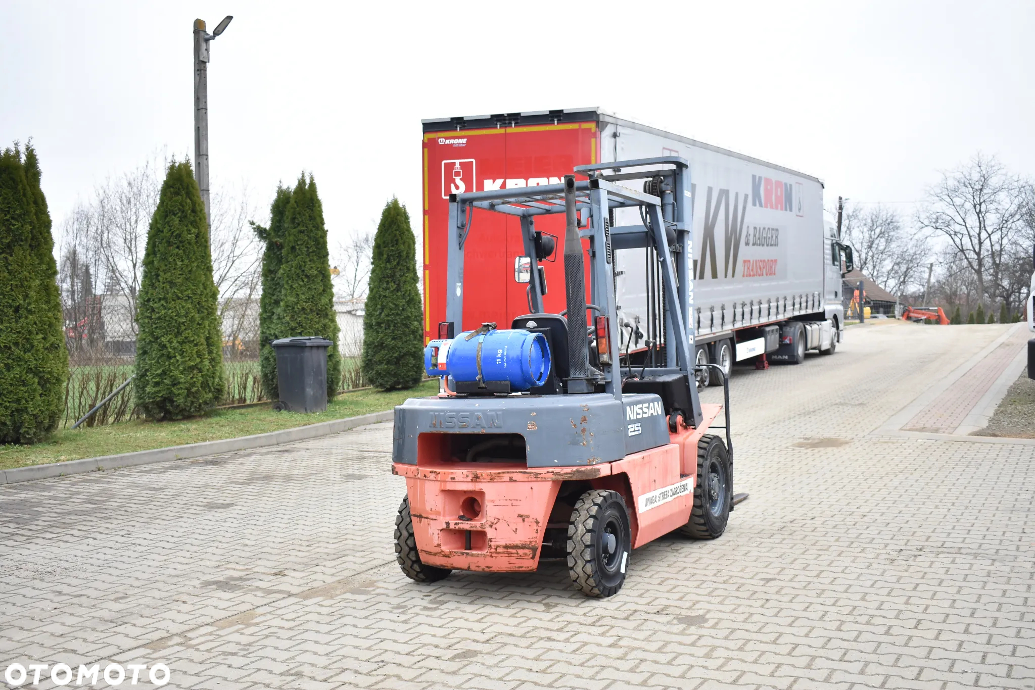 Nissan Wózek widłowy 2.5 T udźwig/ Przesów boczny/ LPG - 7
