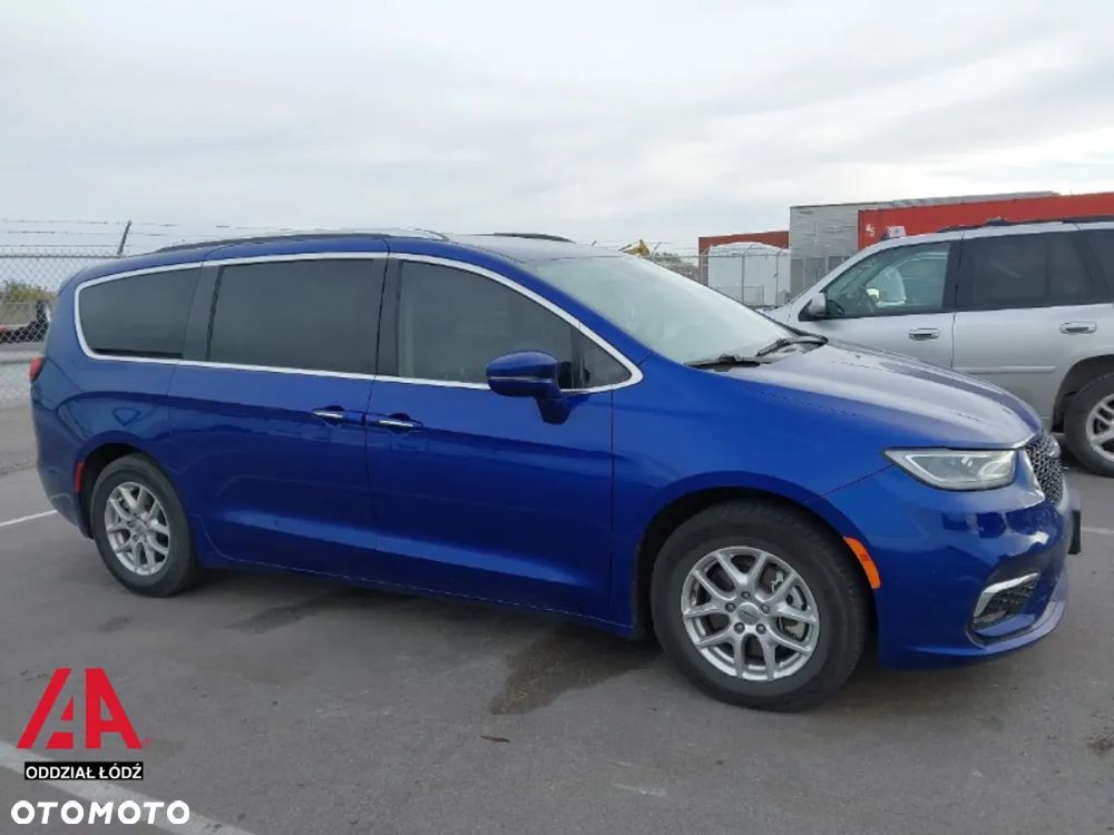 Chrysler Pacifica - 2