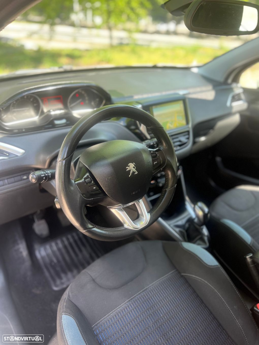 Peugeot 208 1.2 PureTech Allure - 20
