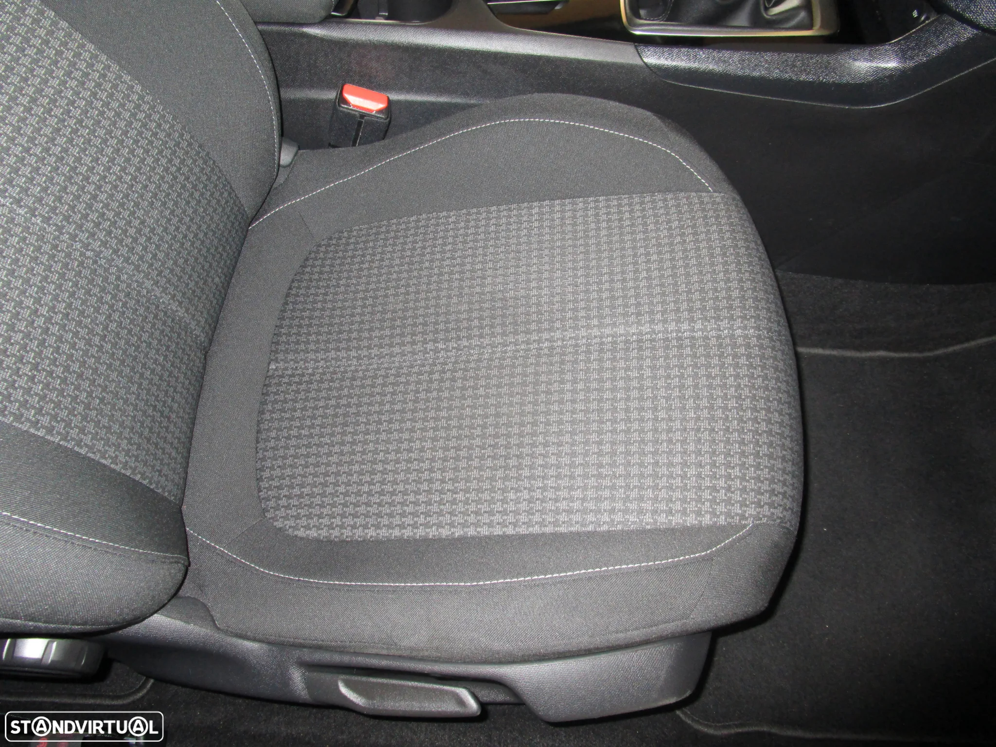 Peugeot 308 SW 1.6 BlueHDi Active - 21