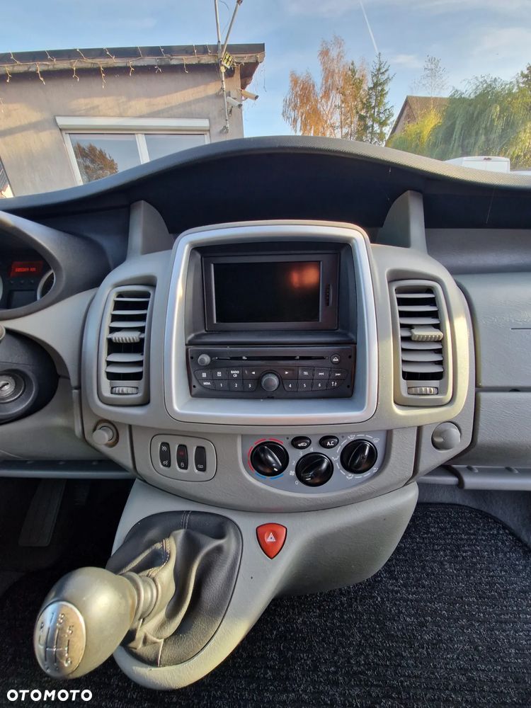 Opel VIVARO TOUR COSMO MULTIVAN - 12