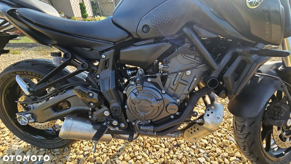 Yamaha MT - 8