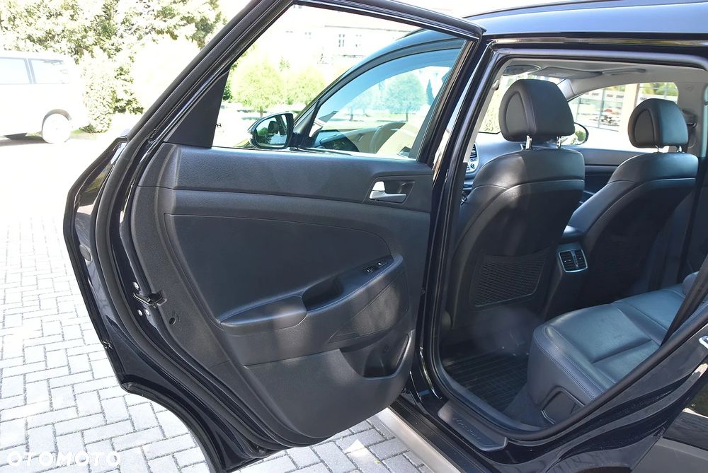 Hyundai Tucson 2.0 CRDI 4WD Automatik Premium - 19
