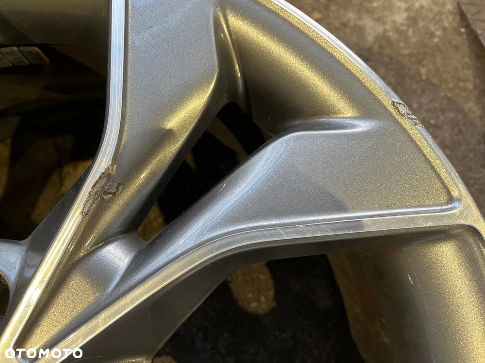 Felgi Hyundai 5x114,3 7,5J x 18 ET 55 52910-G4400 1szt. - 5