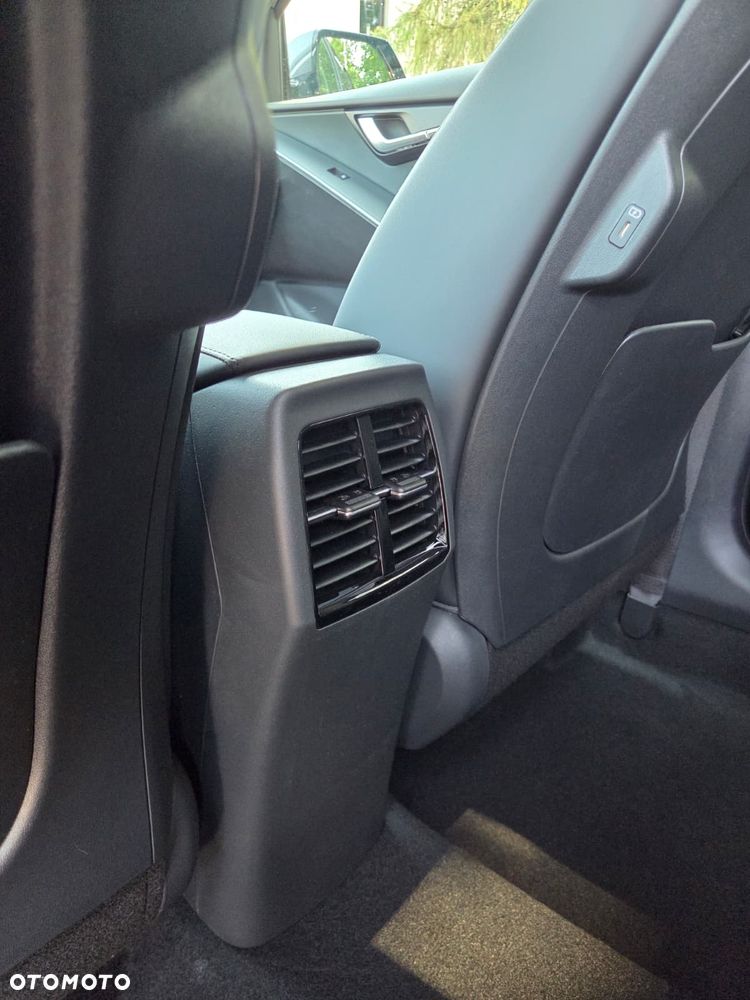 Kia Niro 1.6 GDI Hybrid Business Line - 11
