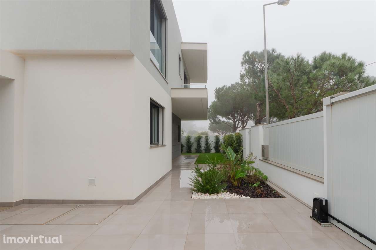 Moradia  Isolada T4 com piscina, jardim e garagem em Murches. - Grande imagem: 5/45