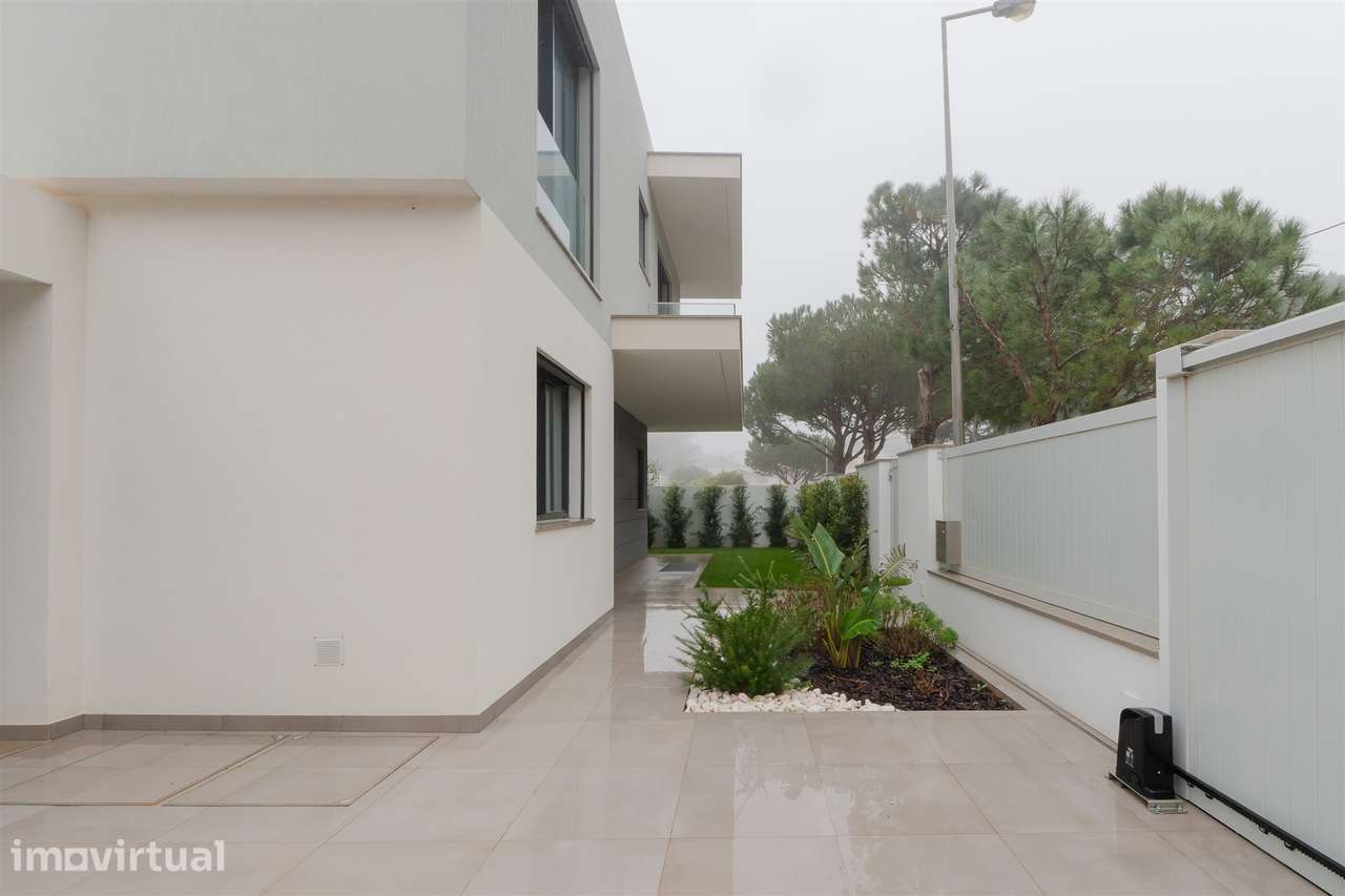 Moradia  Isolada T4 com piscina, jardim e garagem em Murches. - Grande imagem: 5/45