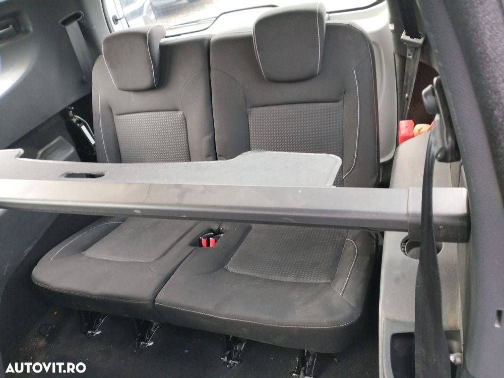 Dacia Lodgy 1.5 Blue dCi Laureate - 14