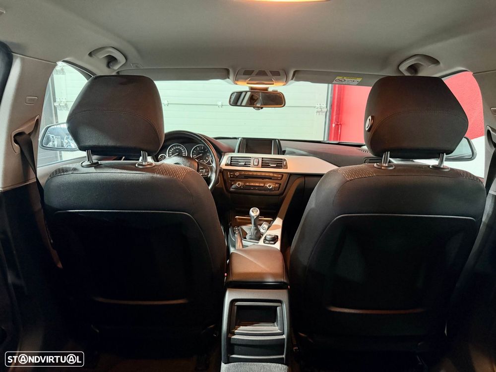 BMW 320 - 28