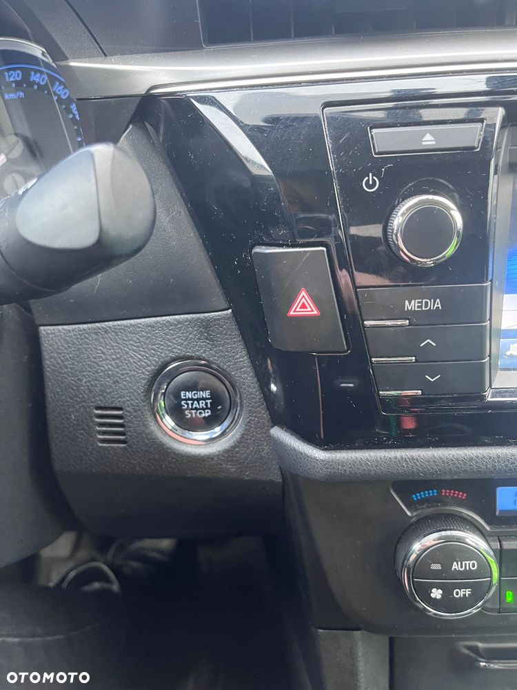 Toyota Corolla 1.6 Prestige - 5