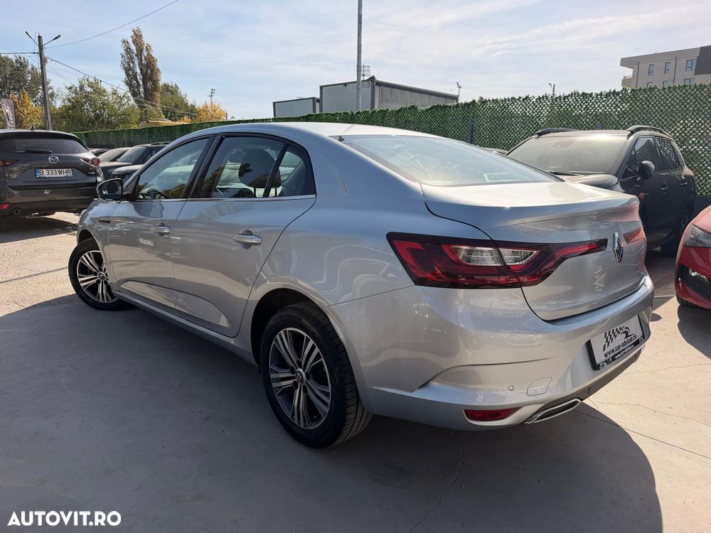 Renault Megane TCe 140 GPF Techno - 9