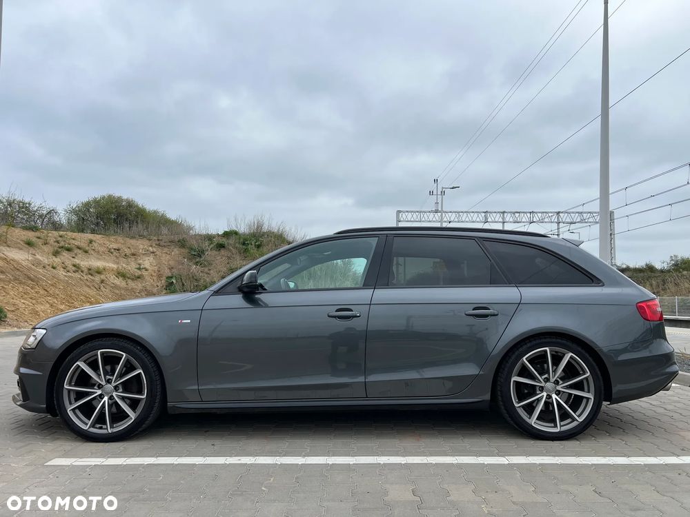 Audi A4 Avant 2.0 TDI DPF quattro S tronic S line Sportpaket - 5
