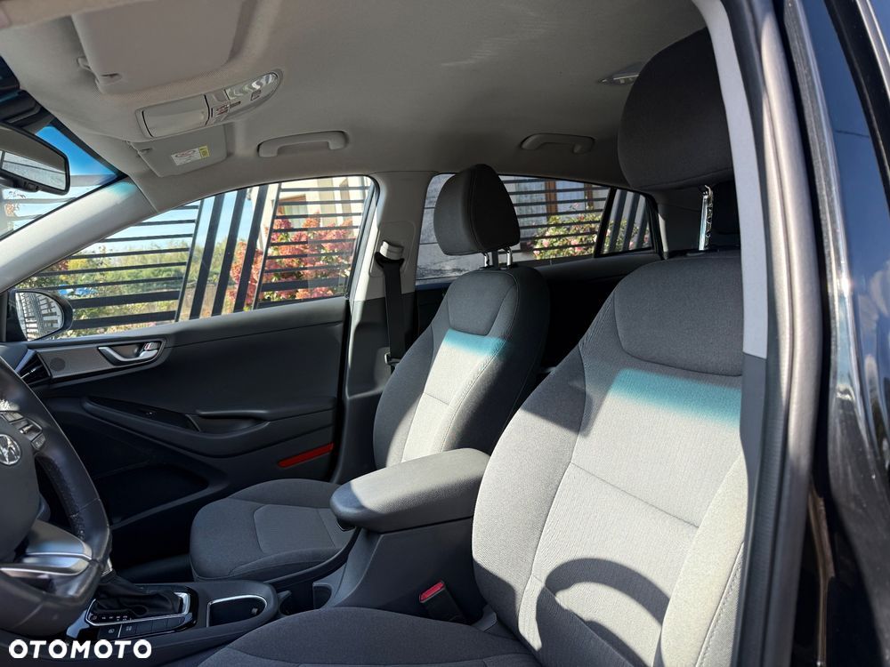 Hyundai IONIQ hybrid Premium - 19