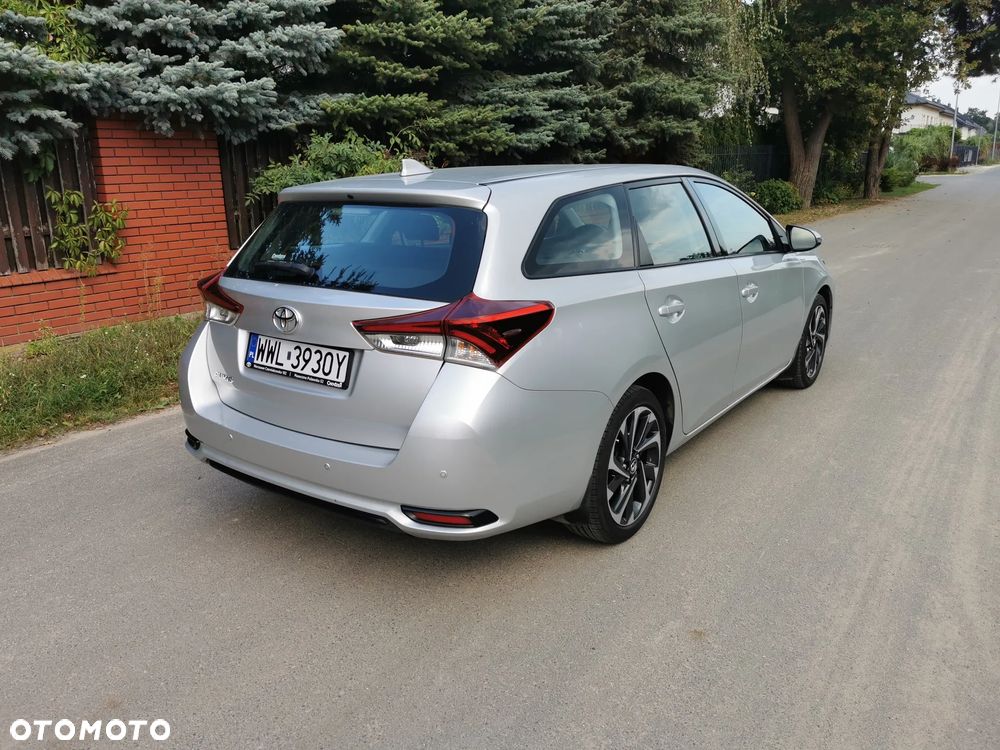 Toyota Auris - 3