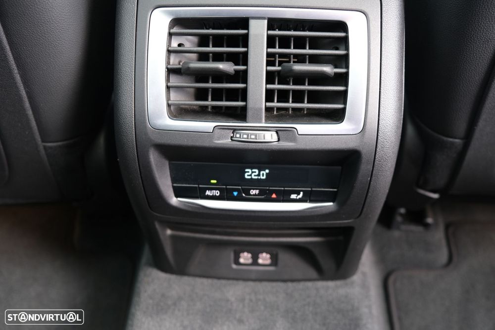 BMW iX3 M Sport Impressive - 18
