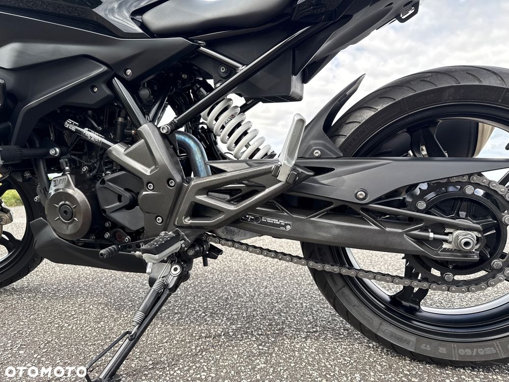 BMW G - 11