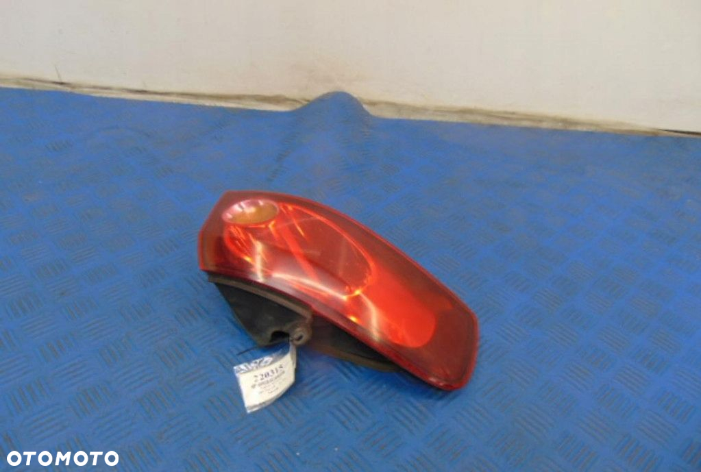 FIAT CROMA II LAMPA TYLNA LEWA STAN WIDOCZNY NA ZDJĘCIU - 3