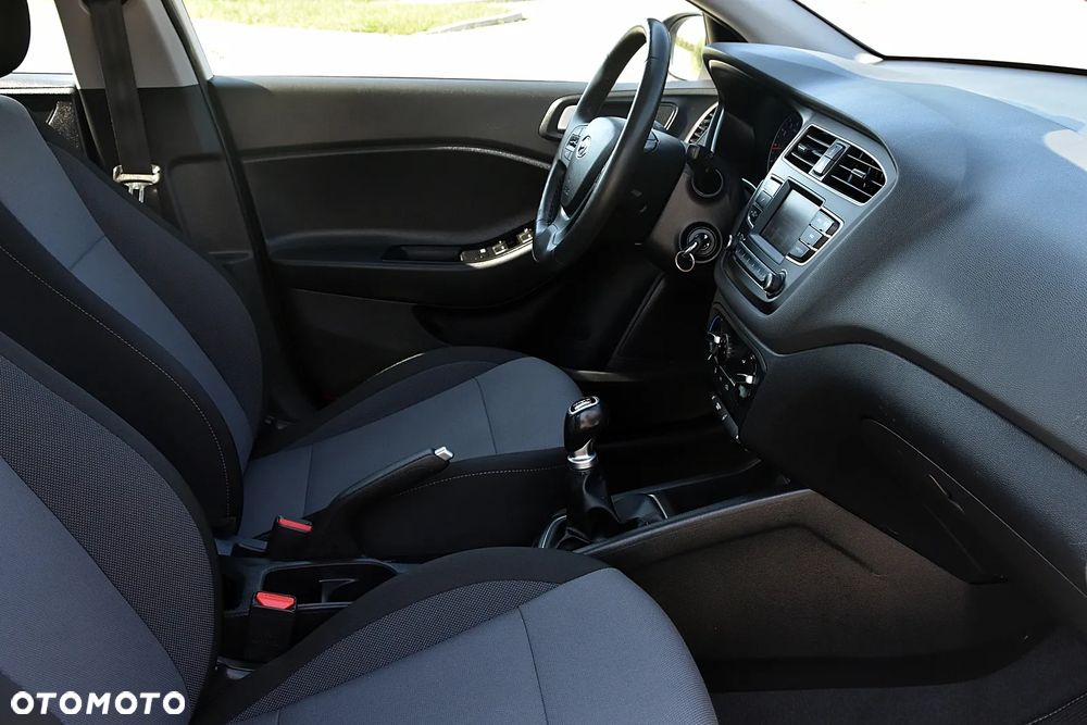 Hyundai i20 1.2 Classic Plus - 16