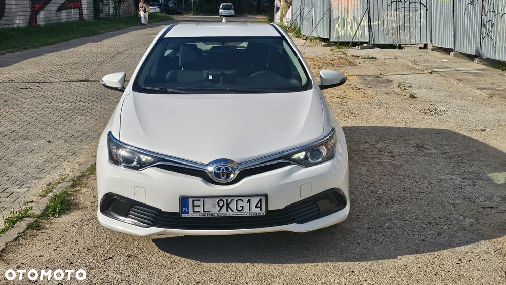 Toyota Auris Hybrid 135 Active - 4