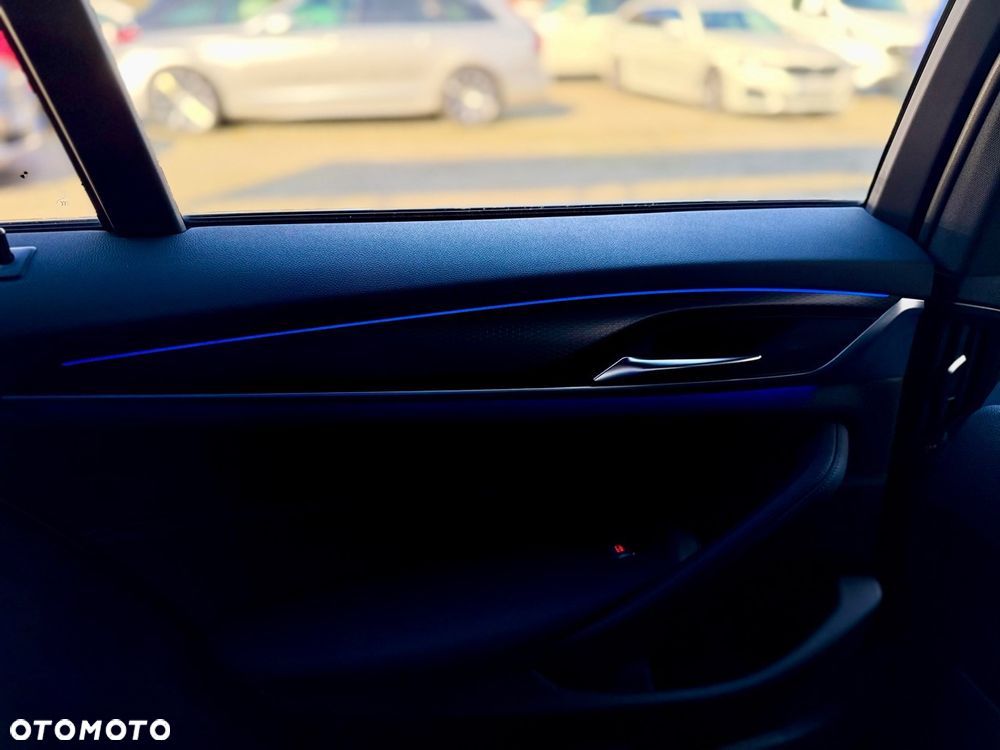 BMW Seria 5 520d xDrive Touring M Sport Edition - 26