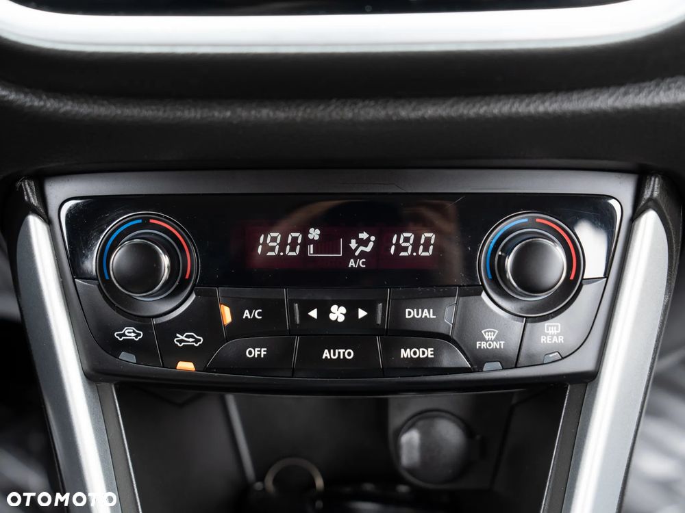 Suzuki SX4 S-Cross 1.4 T Premium - 38