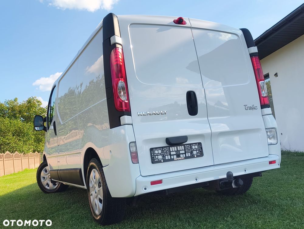 Renault TRAFIC - 10