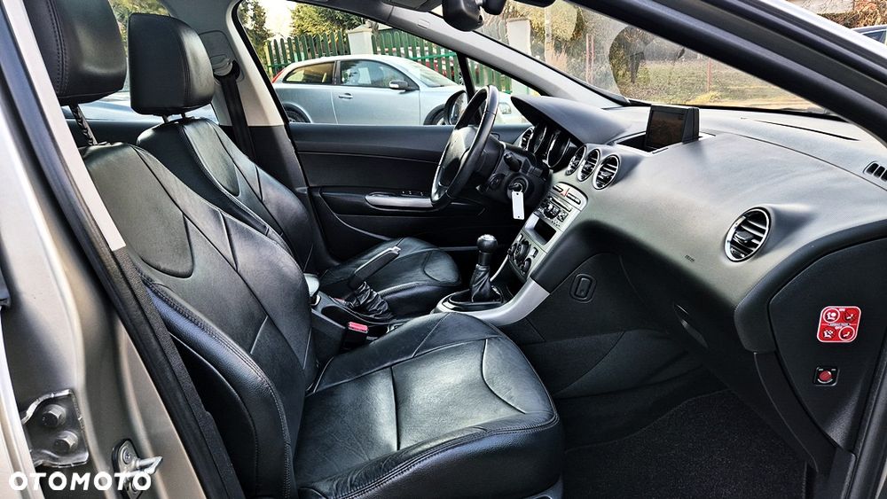 Peugeot 308 1.6 Premium Plus - 40