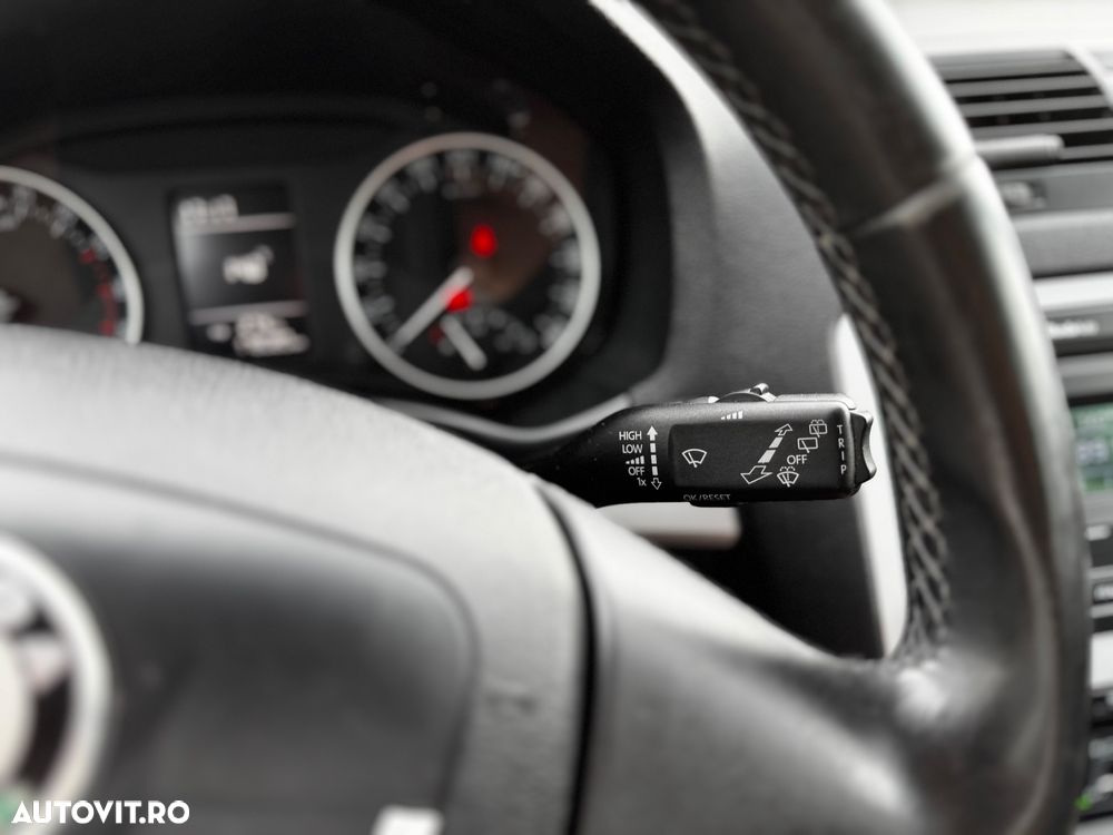 Skoda Octavia 1.6 TDI Ambiente - 14