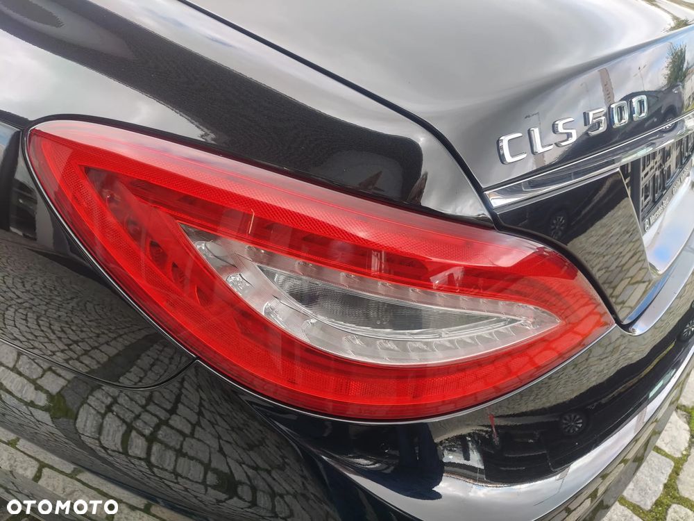 Mercedes-Benz CLS 500 4-Matic 7G-TRONIC - 11