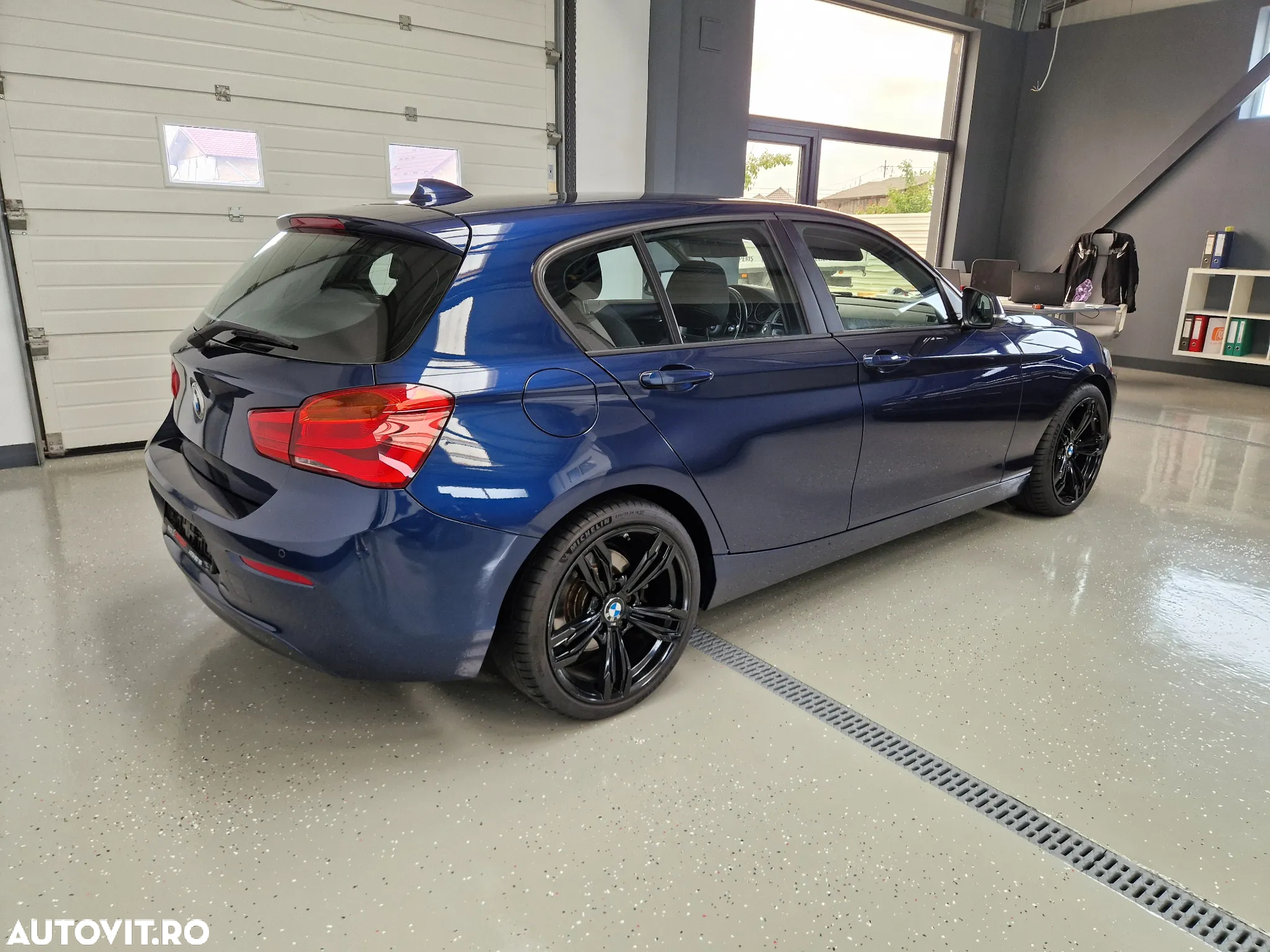 BMW Seria 1 120d Sport Line Shadow - 4