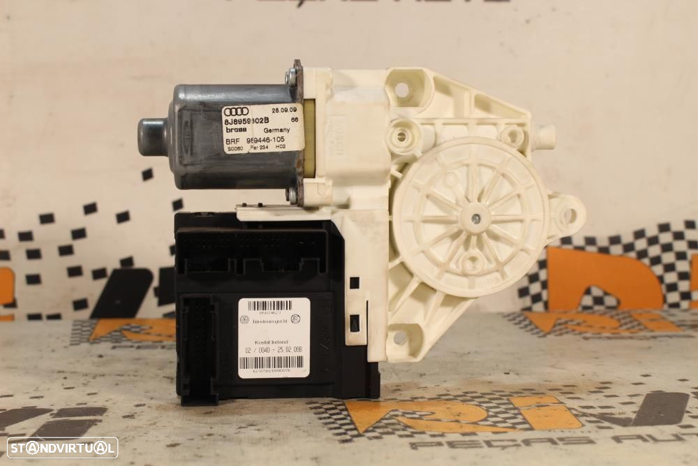 Motor Do Elevador De Vidro Frente Direito Audi Tt (8J3)  8J8959802b / - 3
