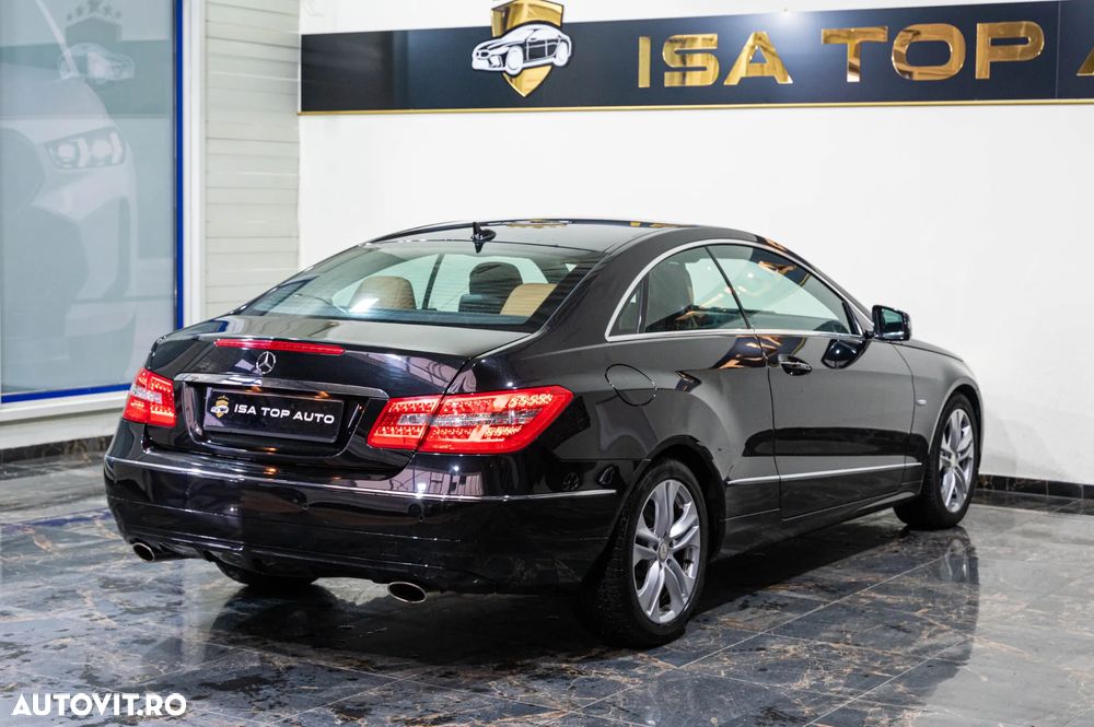 Mercedes-Benz E 350 CGI Coupe BlueEFFICIENCY 7G-TRONIC Avantgarde - 4