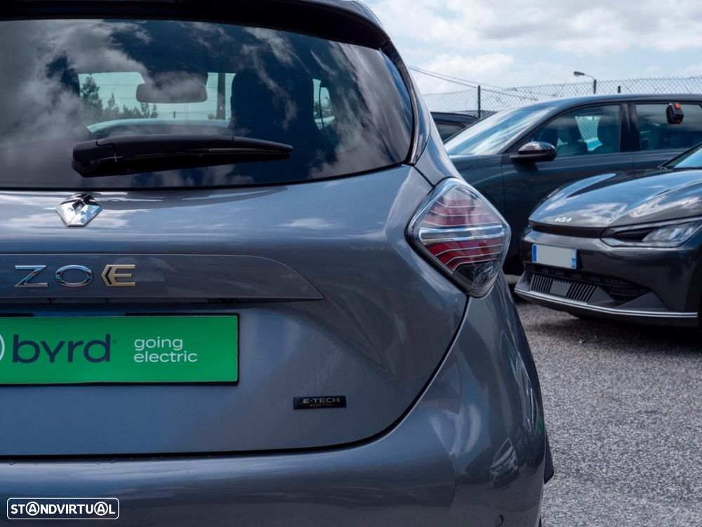 Renault Zoe (c/ Bateria) EV50 135hp Iconic - 13