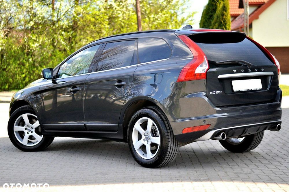Volvo XC 60 D3 R-Design - 3