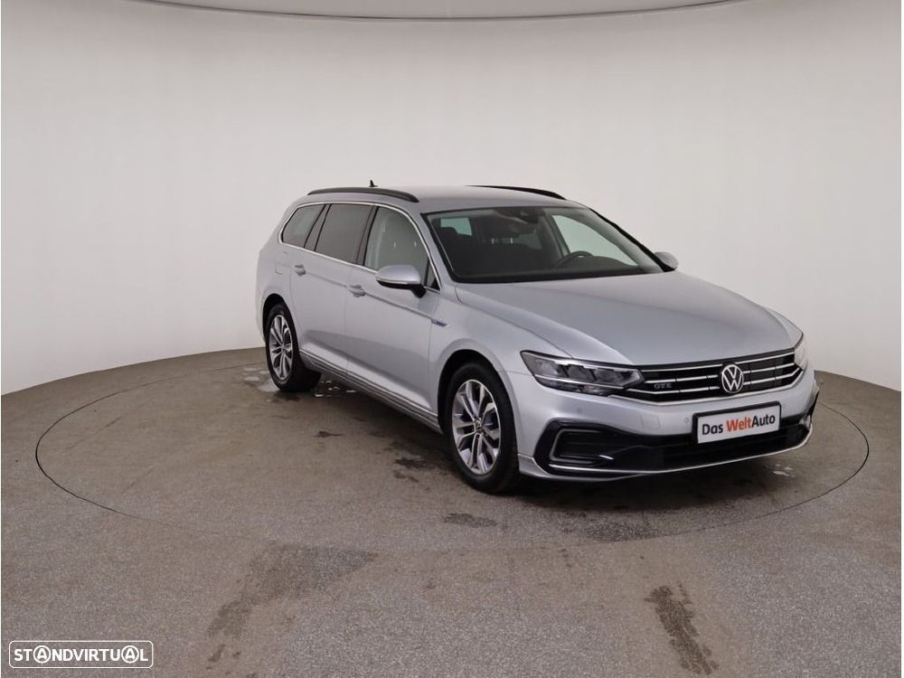VW Passat Variant - 13
