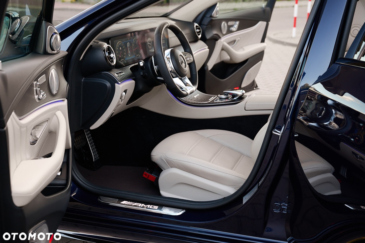 Mercedes-Benz Klasa E AMG 63 S 4-Matic+ - 22