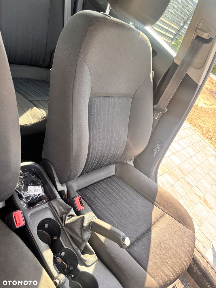 Opel Astra 1.6 Essentia - 16