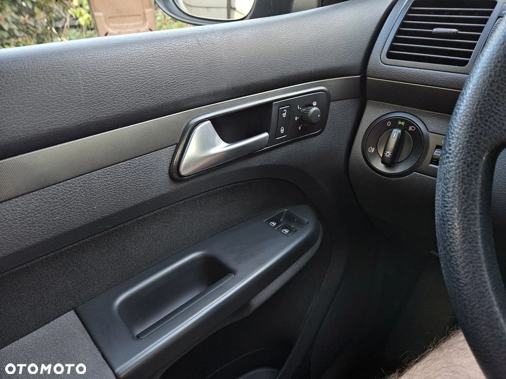 Volkswagen Touran 1.6 Freestyle - 8